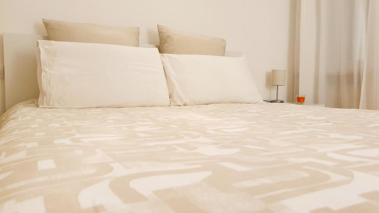 Almare - White House Apartment ลีวอร์โน ภายนอก รูปภาพ