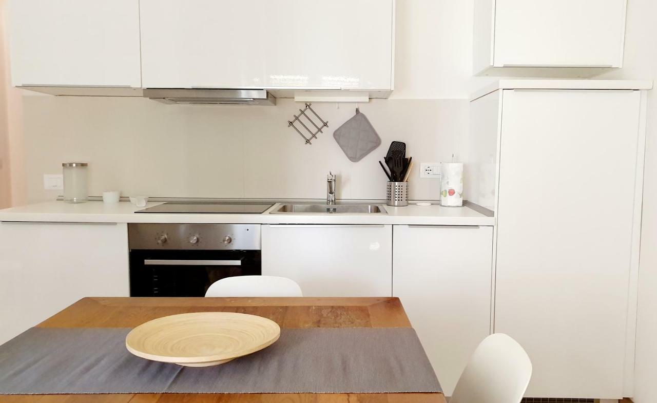 Almare - White House Apartment ลีวอร์โน ภายนอก รูปภาพ