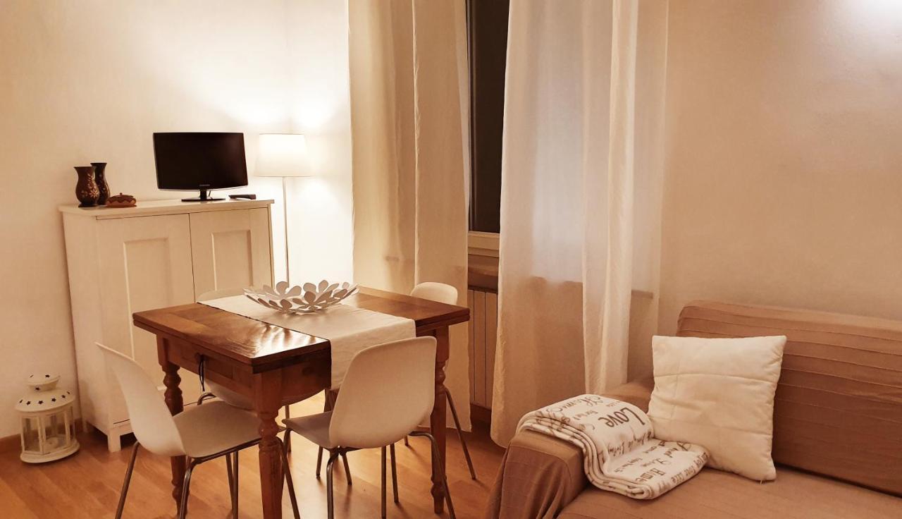 Almare - White House Apartment ลีวอร์โน ภายนอก รูปภาพ